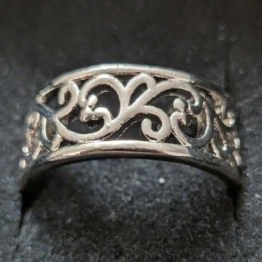 Sterling Silver Scrollwork Statement Ring - Size 8 - image 1